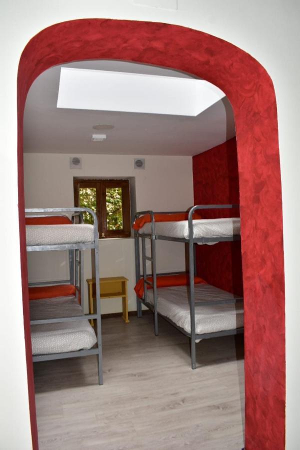 Albergue Santa Marina Buelna Exteriér fotografie